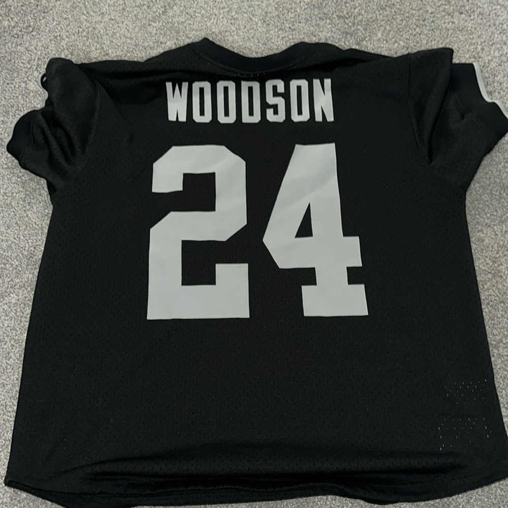 Raiders pull over team jersey (non field)